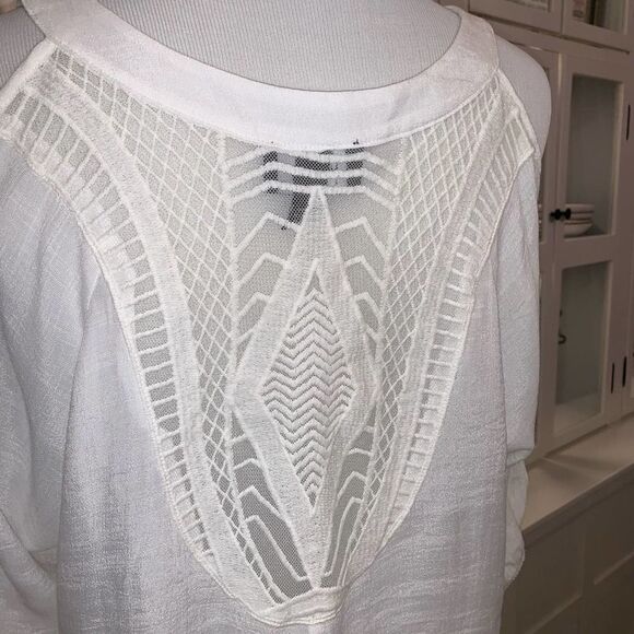 By&By Pleated Front-Cold Shoulder-Lace Back Top - Picture 4 of 5